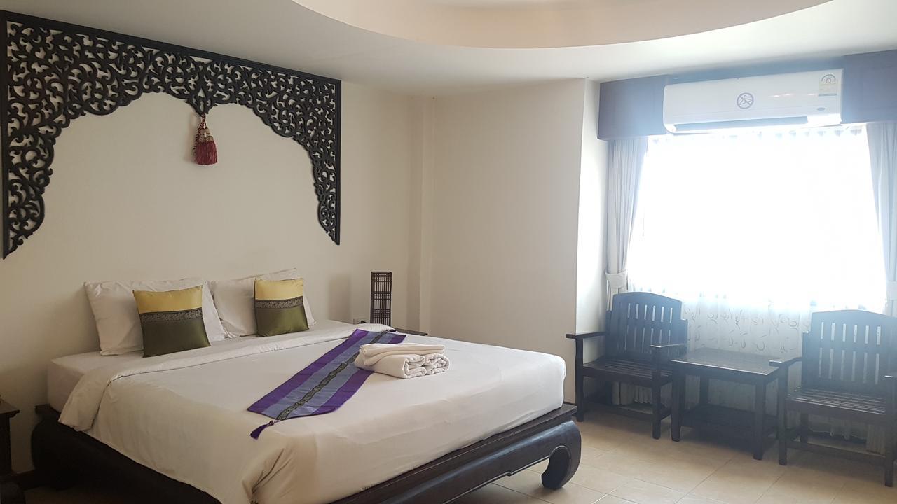 Wangburapa Grand Hotel Chiang Mai Ngoại thất bức ảnh