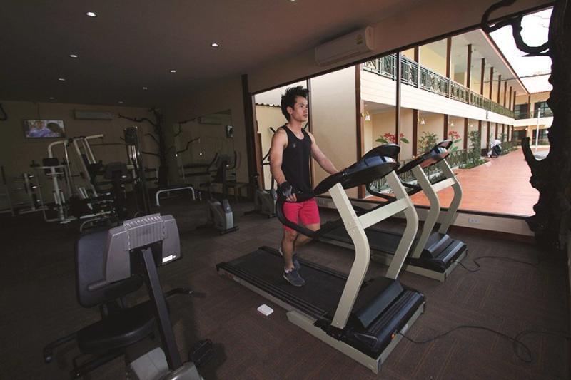 Wangburapa Grand Hotel Chiang Mai Ngoại thất bức ảnh